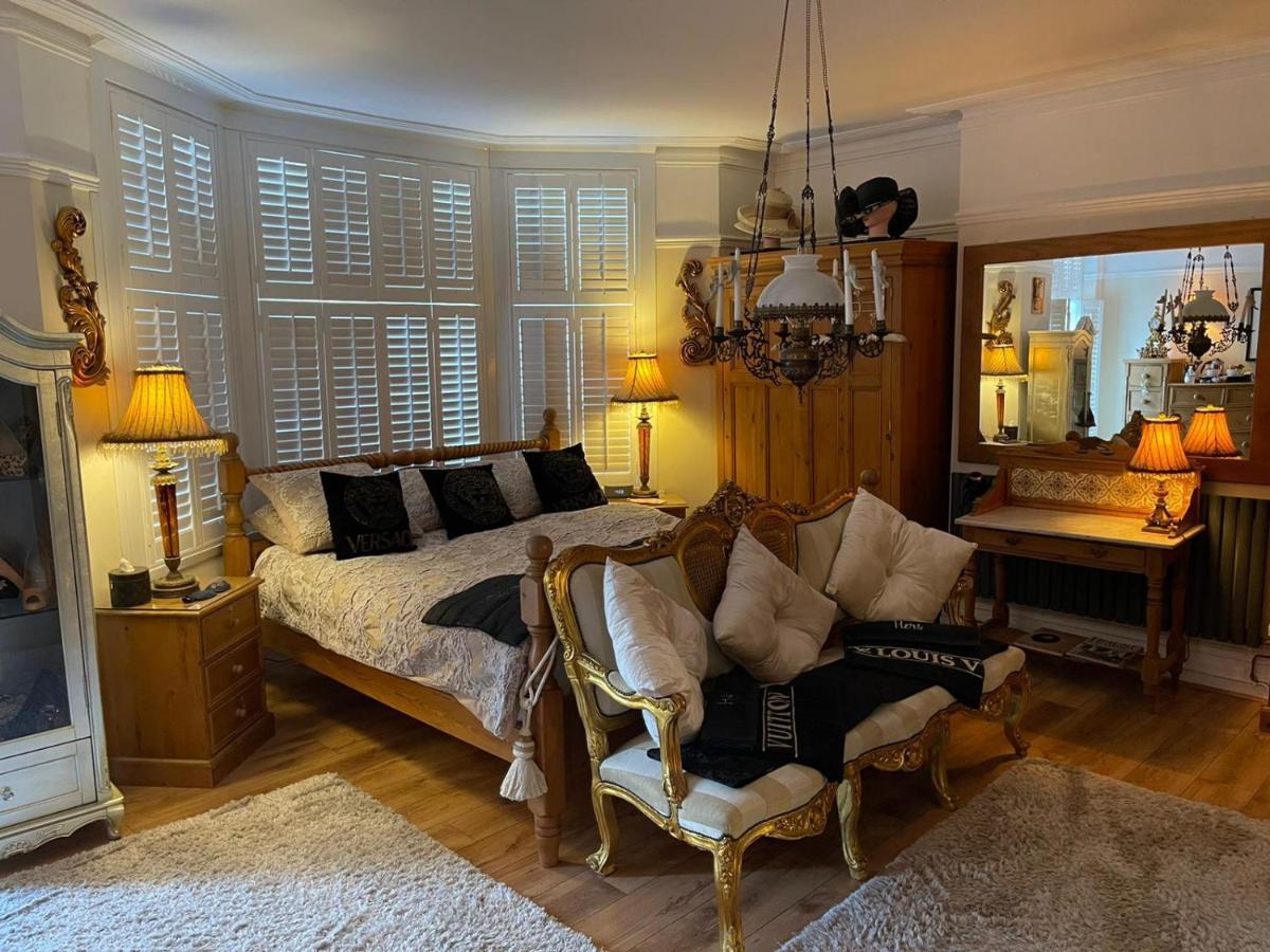 Olivia House Bed & Breakfast Porthcawl Eksteriør bilde