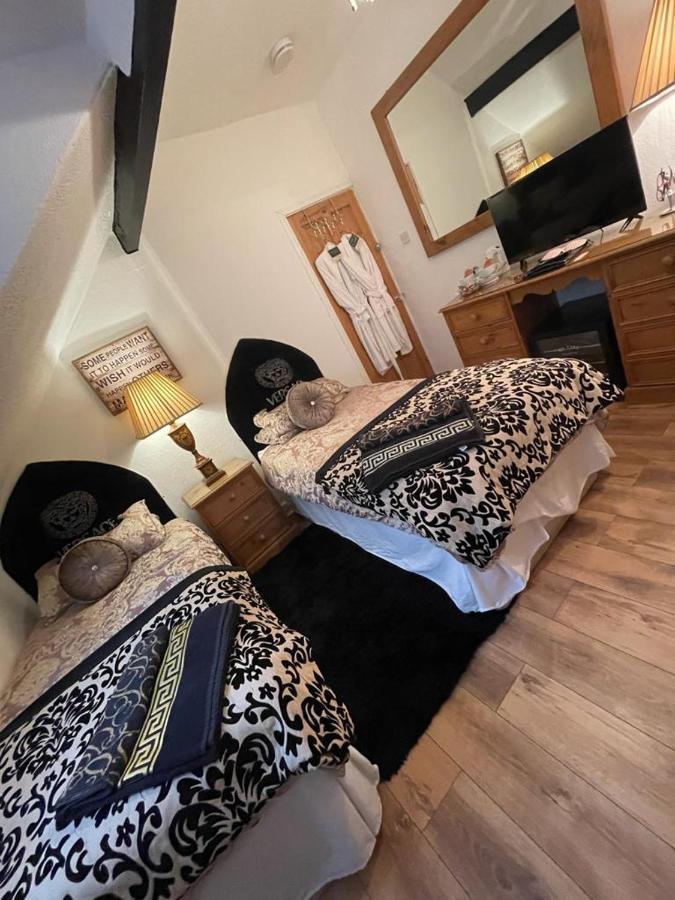 Olivia House Bed & Breakfast Porthcawl Eksteriør bilde